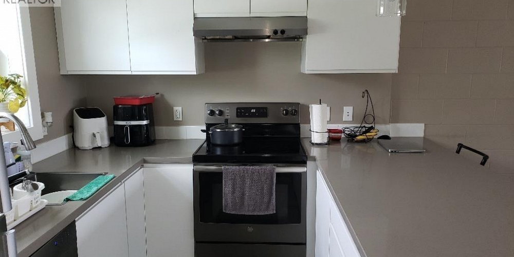 4702 PARK AVENUE Terrace Photo 13 4702 PARK AVENUE Terrace Photo 13